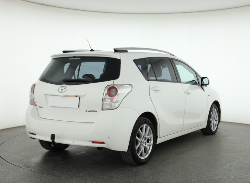 Toyota Verso, 2010