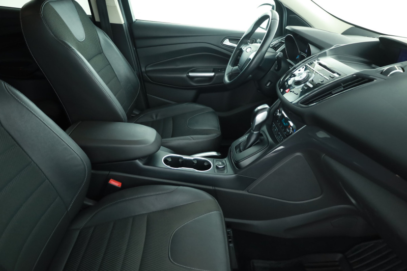Ford Kuga, 2013