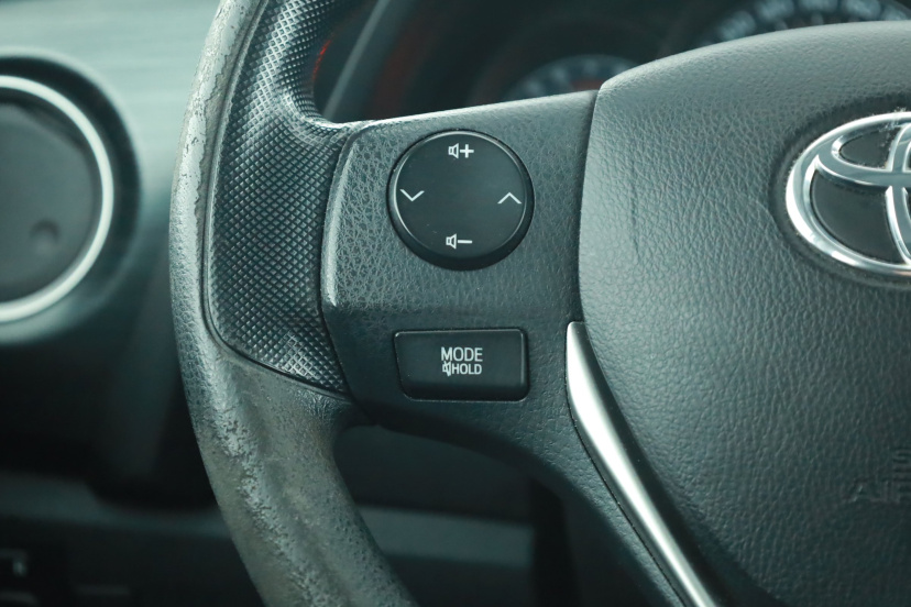 Toyota Auris, 2014