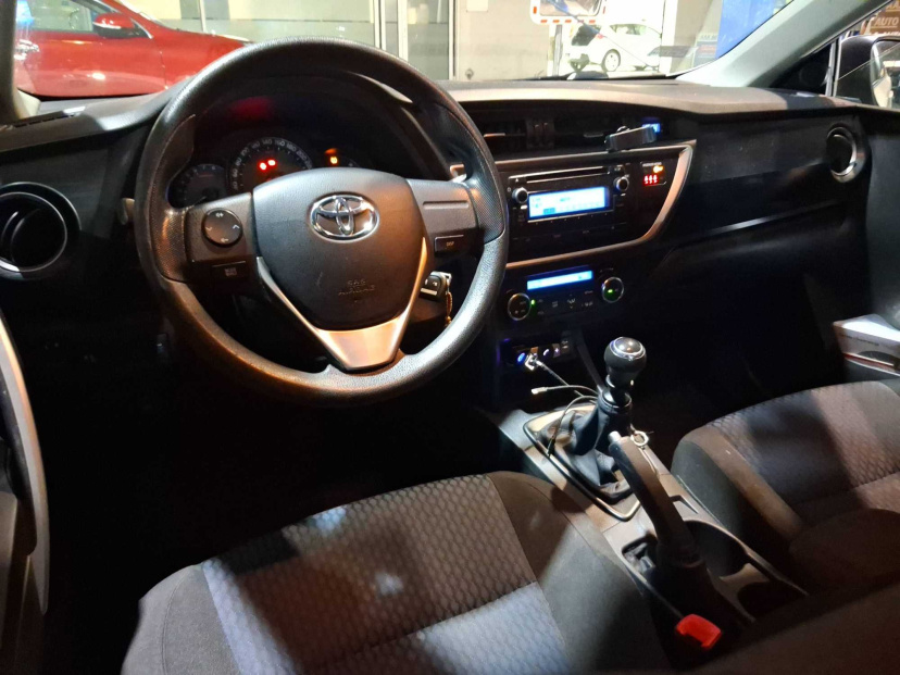 Toyota Auris, 2014