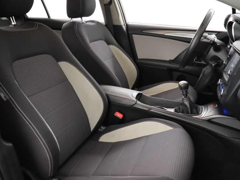 Toyota Avensis, 2016