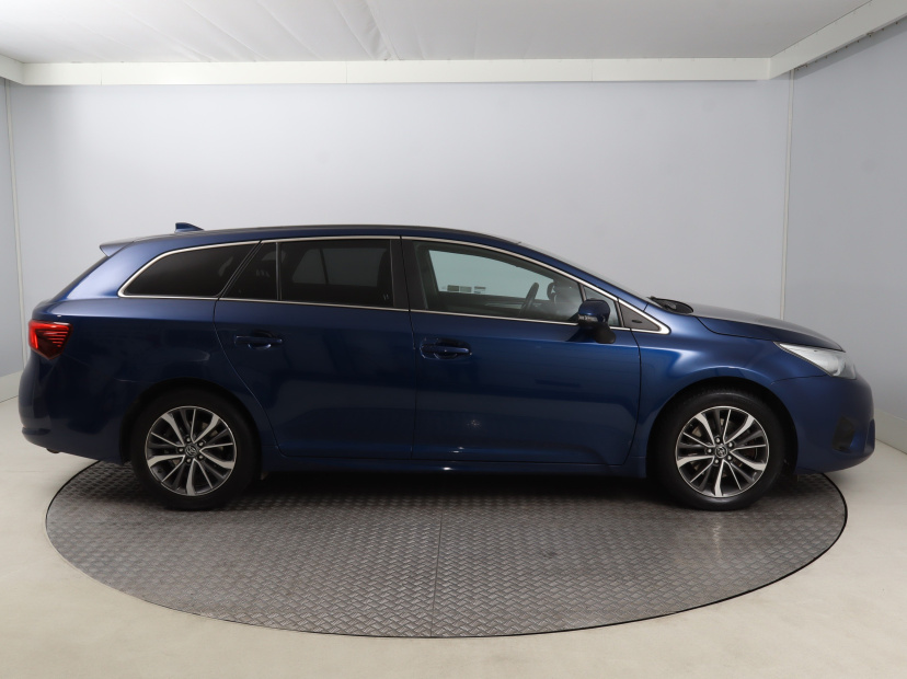 Toyota Avensis, 2016