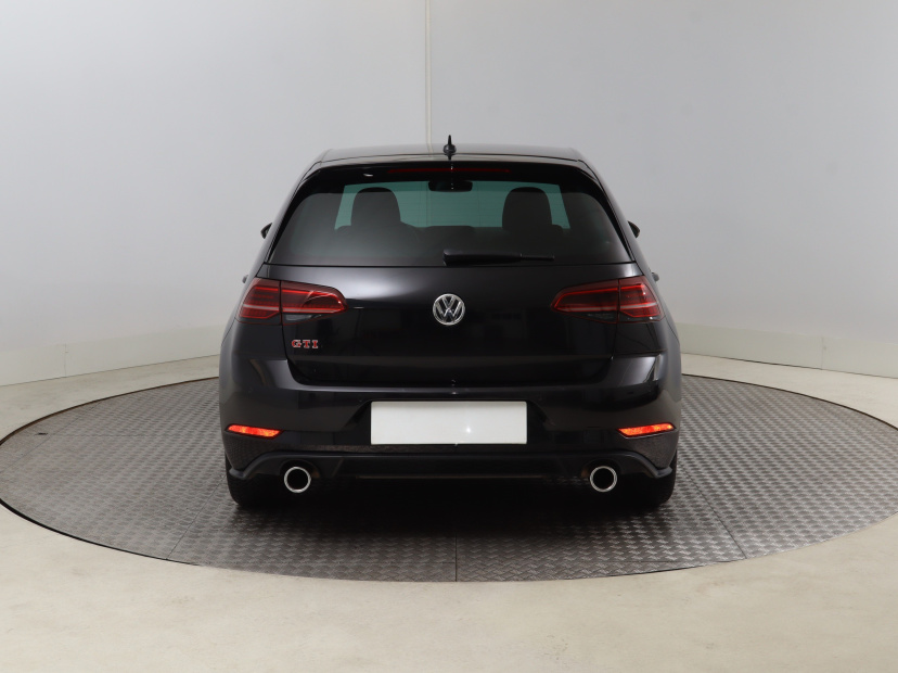 Volkswagen Golf, 2019