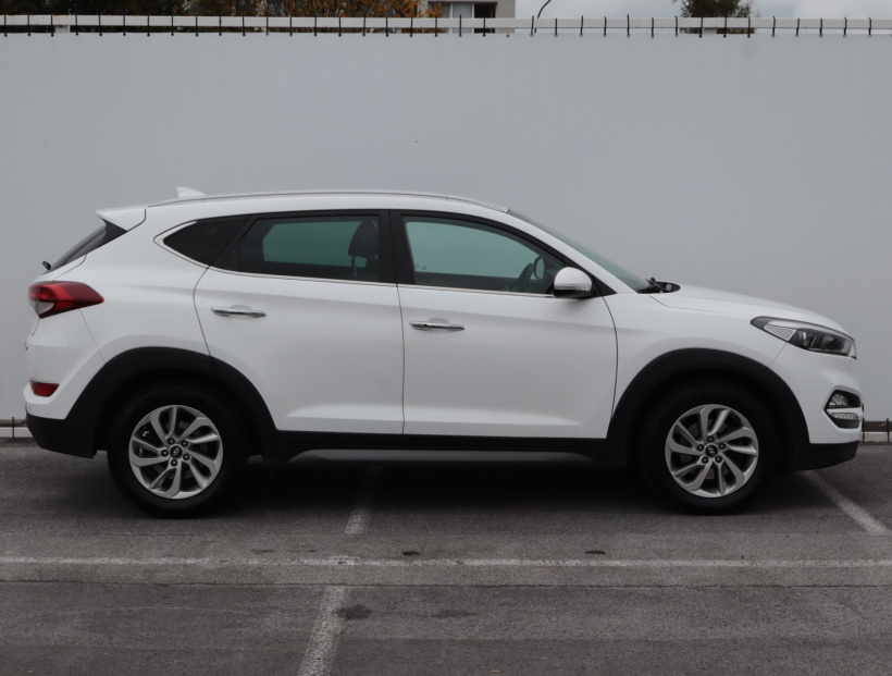 Hyundai Tucson, 2016