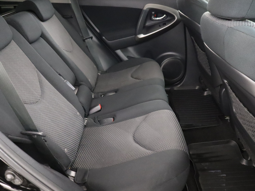Toyota RAV 4, 2011
