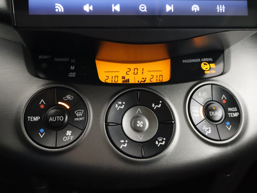 Toyota RAV 4, 2011