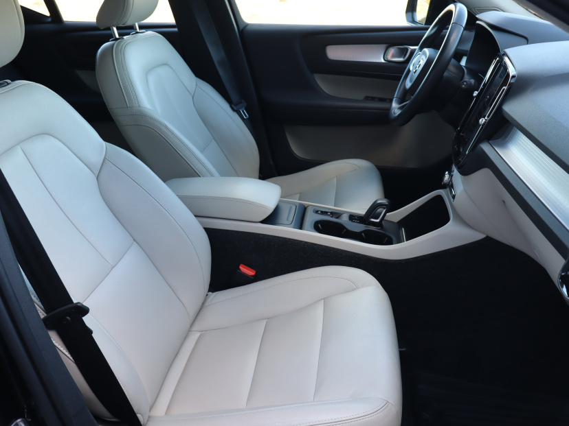 Volvo XC40, 2019