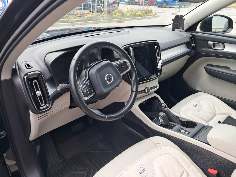 Volvo XC40, 2019
