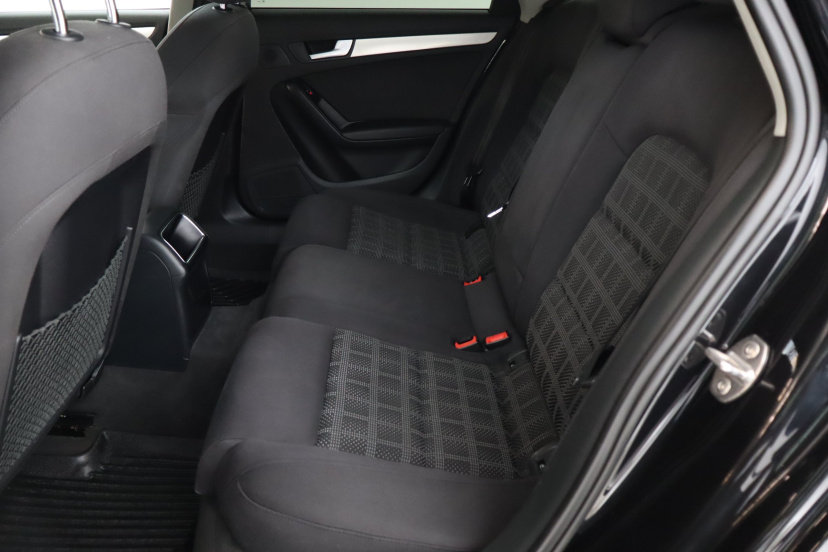 Audi A4, 2014