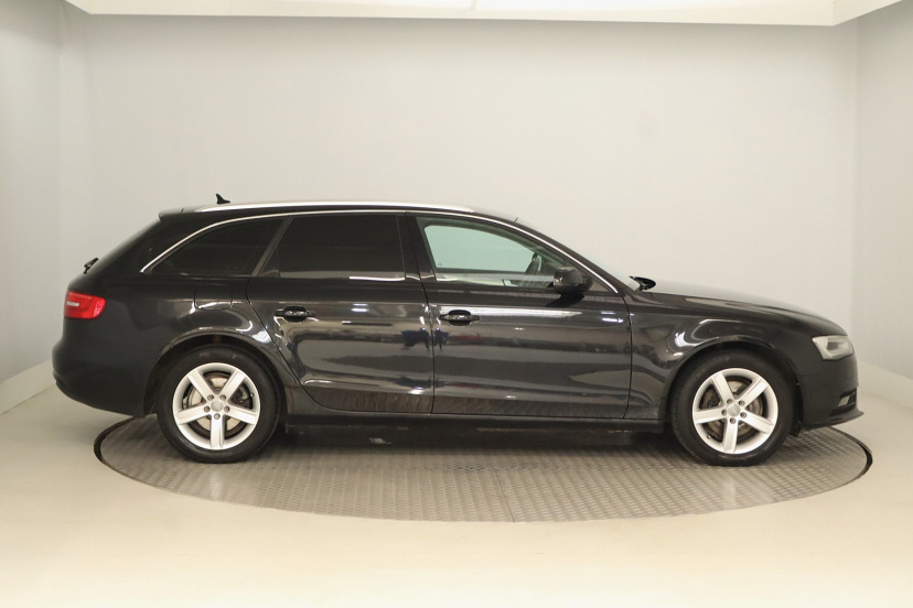 Audi A4, 2014
