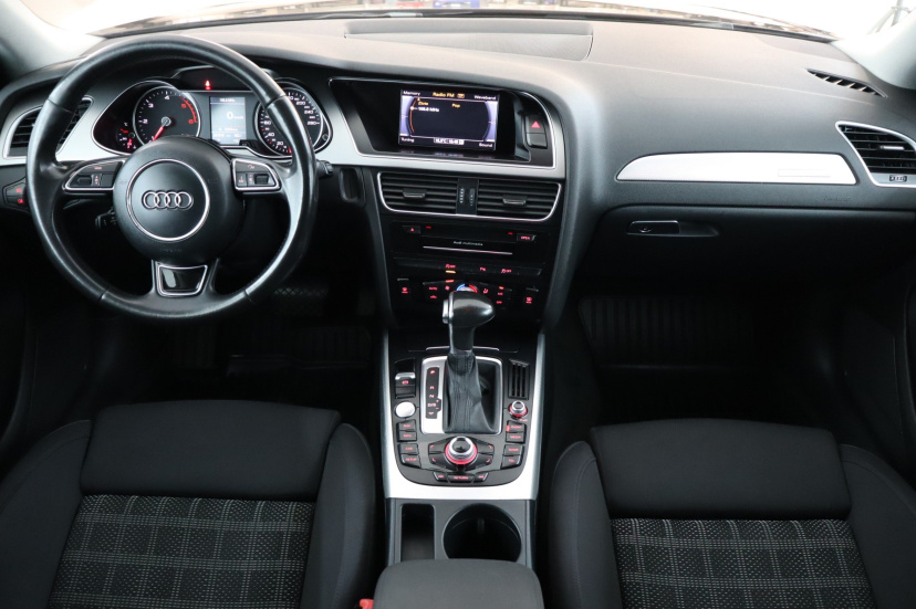 Audi A4, 2014