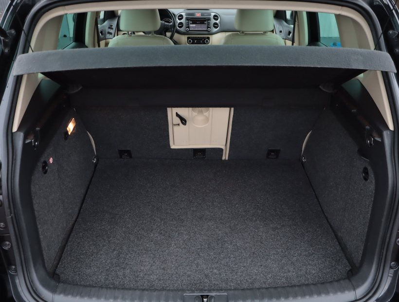 Volkswagen Tiguan, 2010