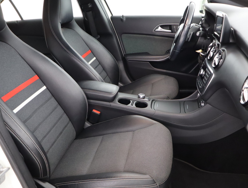 Mercedes-Benz A, 2013