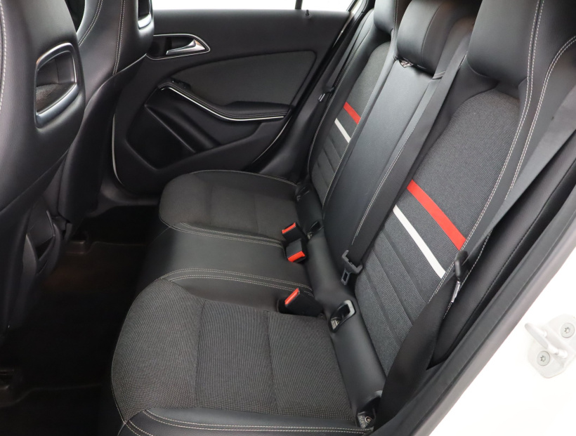 Mercedes-Benz A, 2013