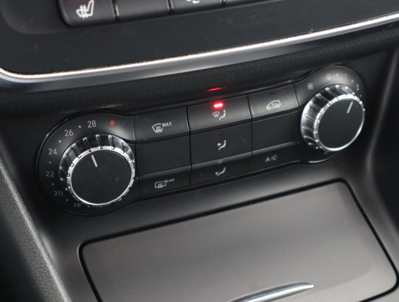 Mercedes-Benz A, 2013