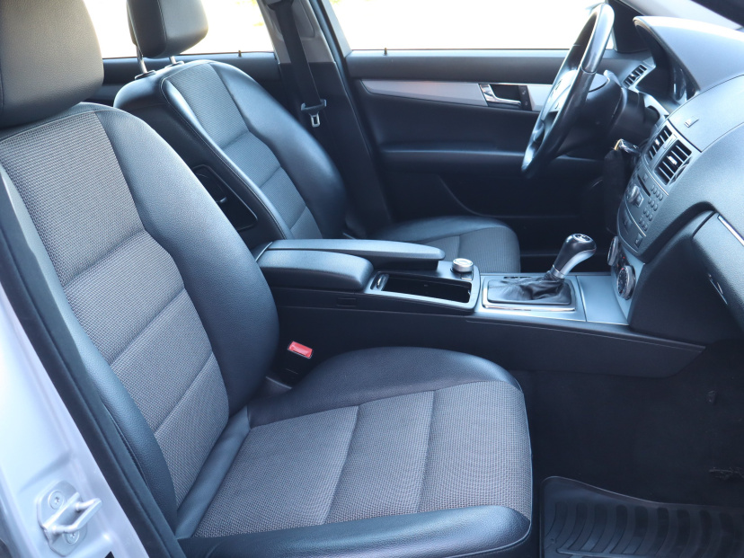 Mercedes-Benz C, 2011