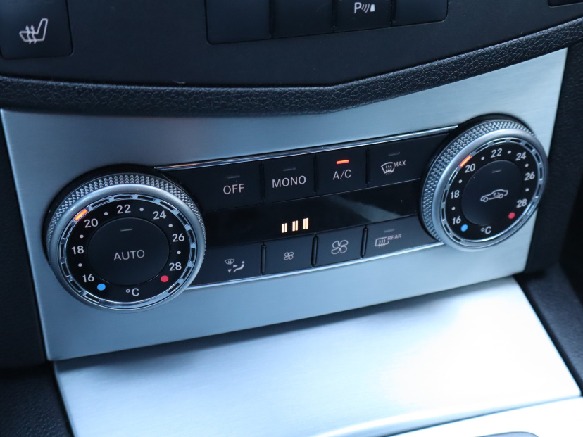 Mercedes-Benz C, 2011