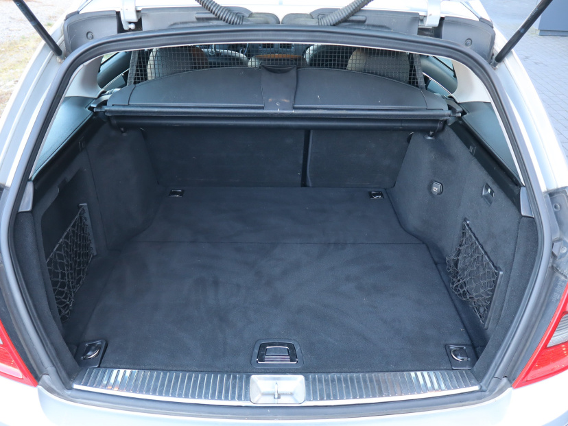 Mercedes-Benz C, 2011