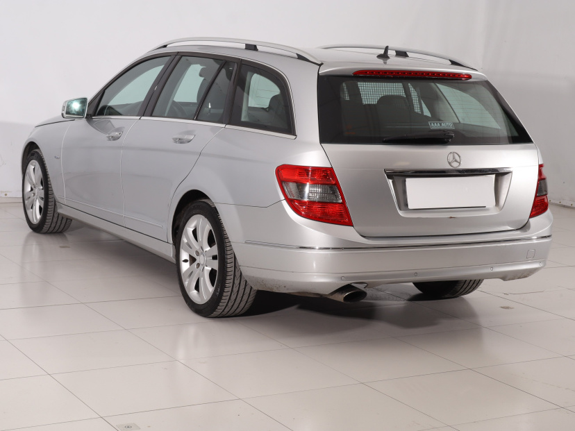 Mercedes-Benz C, 2011