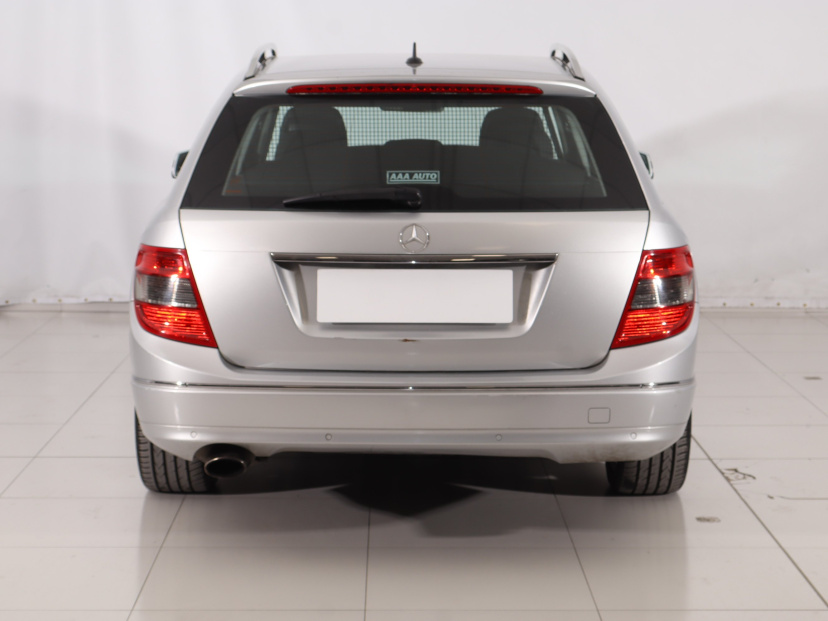 Mercedes-Benz C, 2011