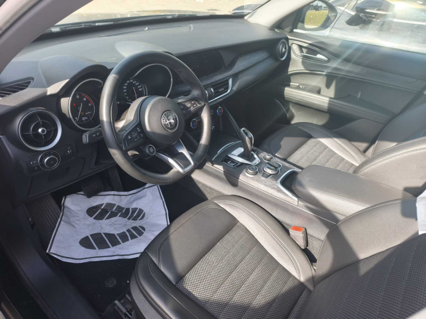 Alfa Romeo Stelvio, 2021