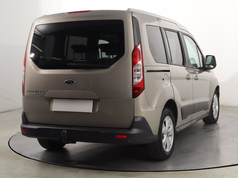 Ford Tourneo Connect, 2016