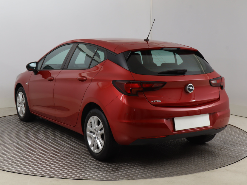 Opel Astra, 2021