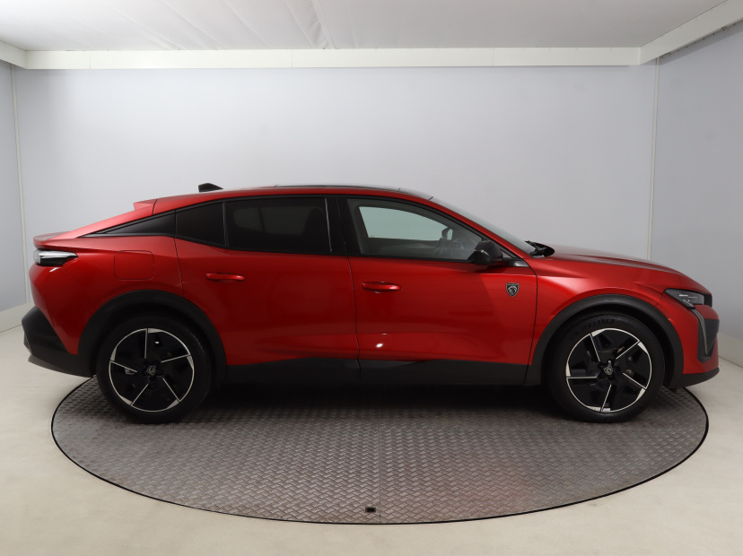 Peugeot 408, 2023