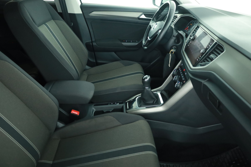 Volkswagen T-Roc, 2021
