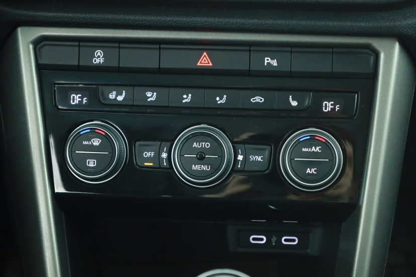 Volkswagen T-Roc, 2021