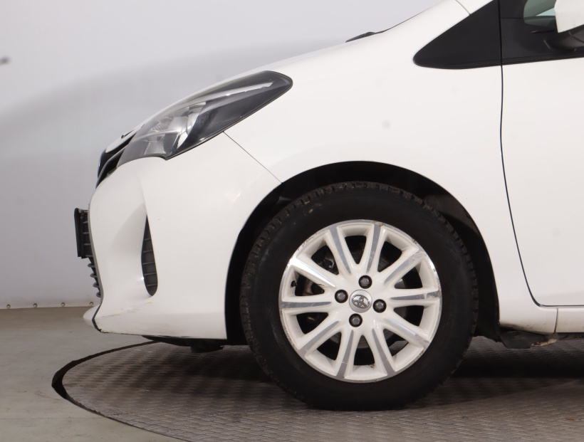 Toyota Yaris, 2015