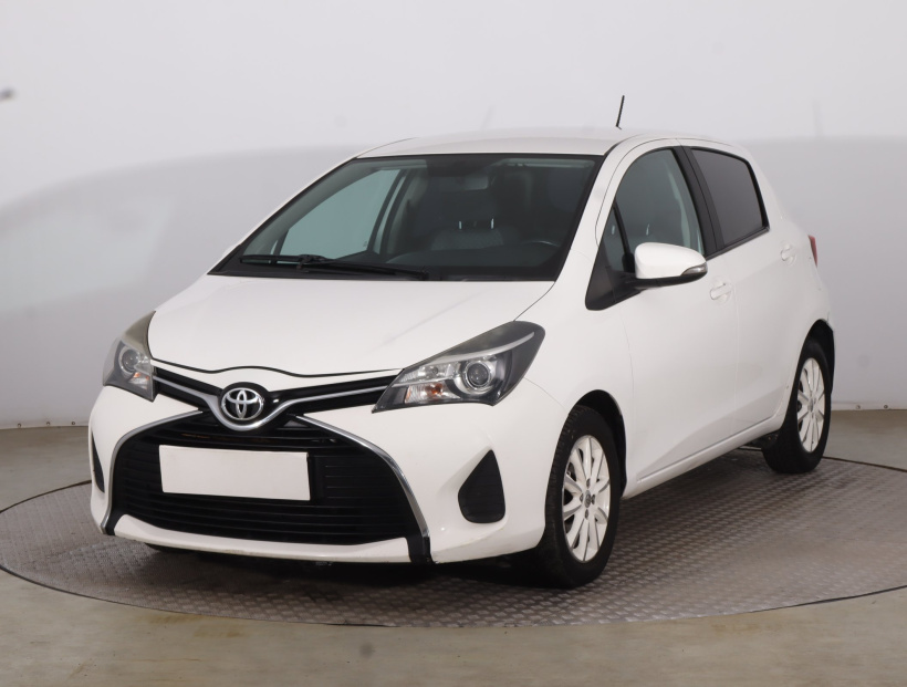 Toyota Yaris, 2015