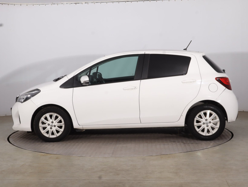 Toyota Yaris, 2015