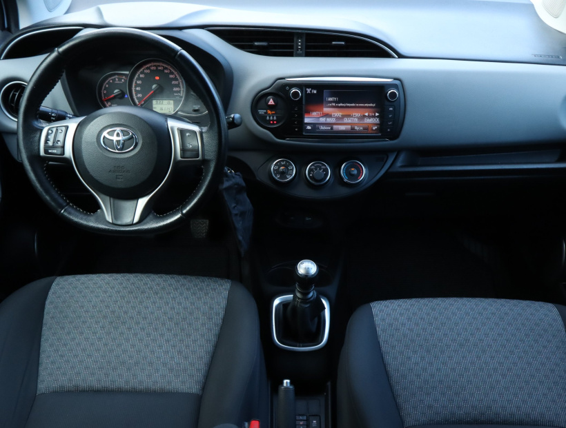 Toyota Yaris, 2015