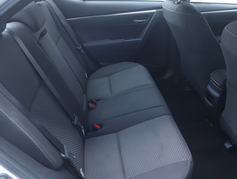 Toyota Corolla, 2015