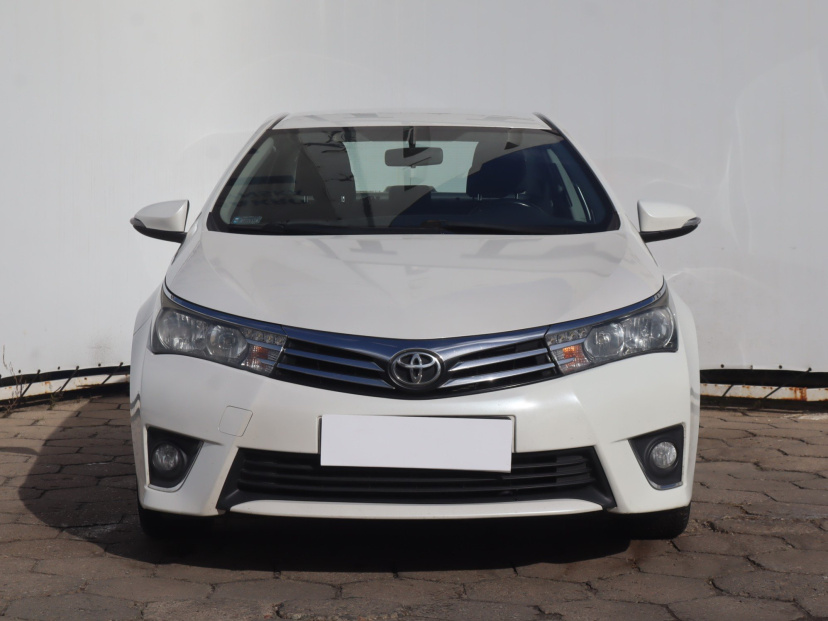 Toyota Corolla, 2015