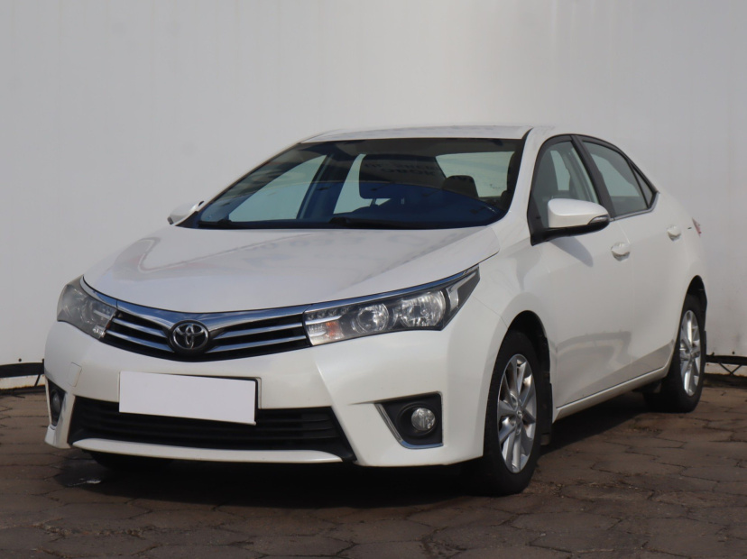 Toyota Corolla, 2015
