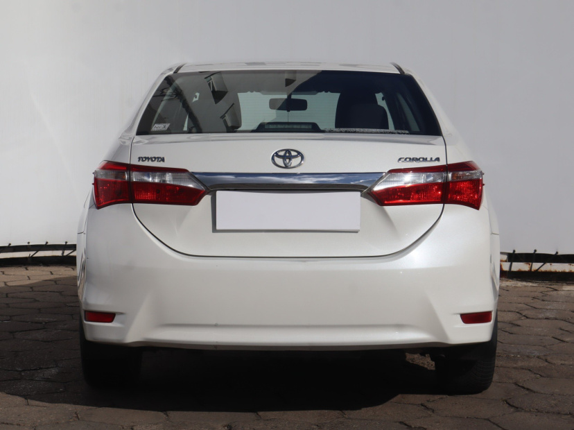 Toyota Corolla, 2015