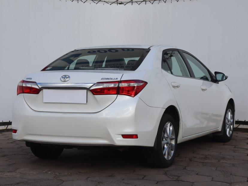 Toyota Corolla, 2015