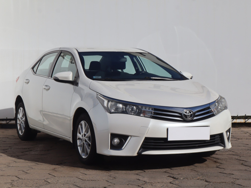 Toyota Corolla, 2015