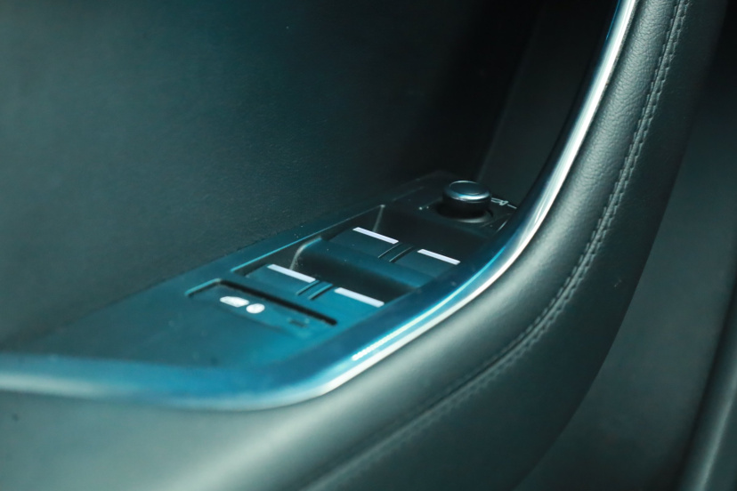 Jaguar XE, 2021