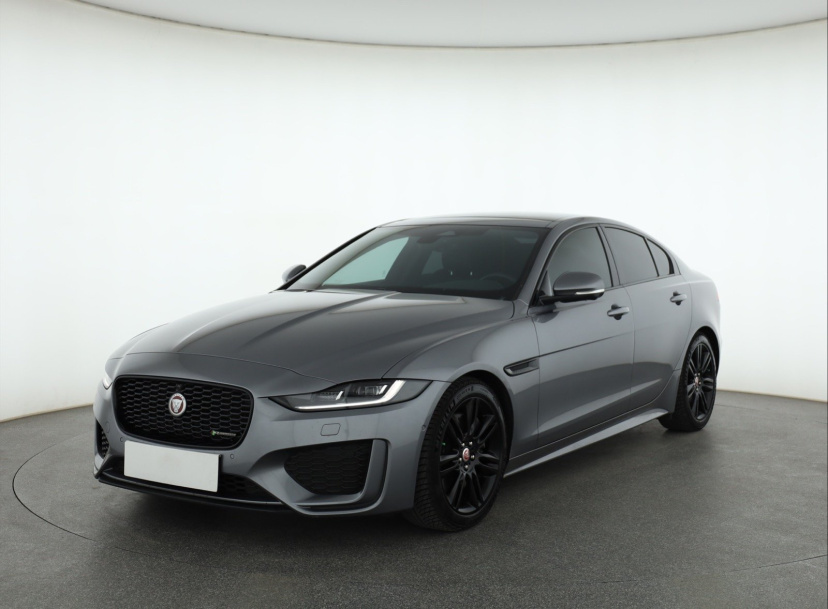 Jaguar XE, 2021