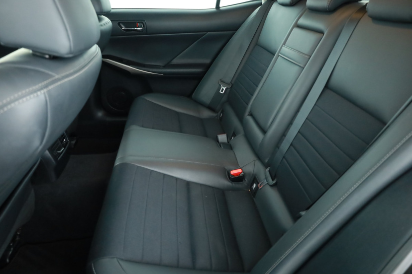 Lexus IS, 2014