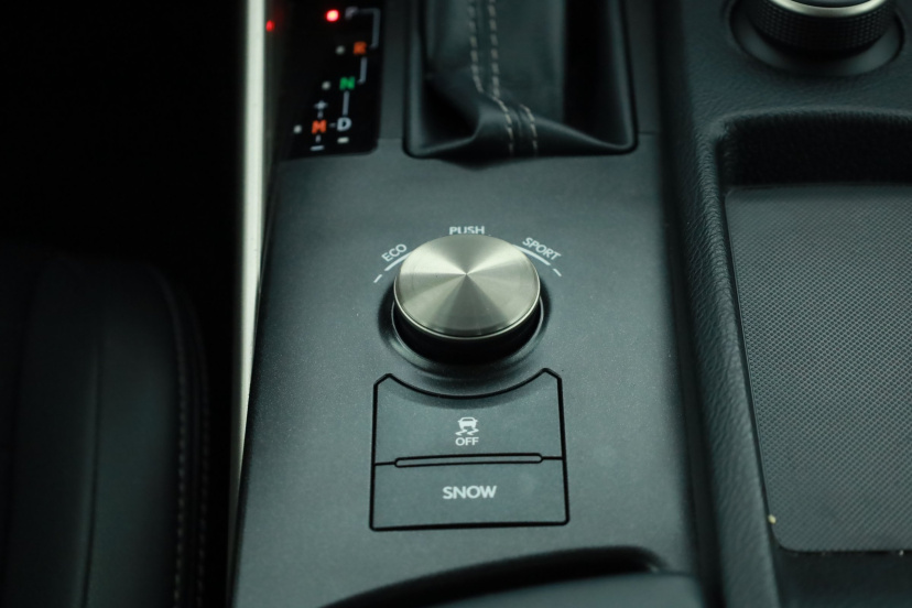 Lexus IS, 2014