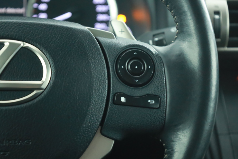 Lexus IS, 2014