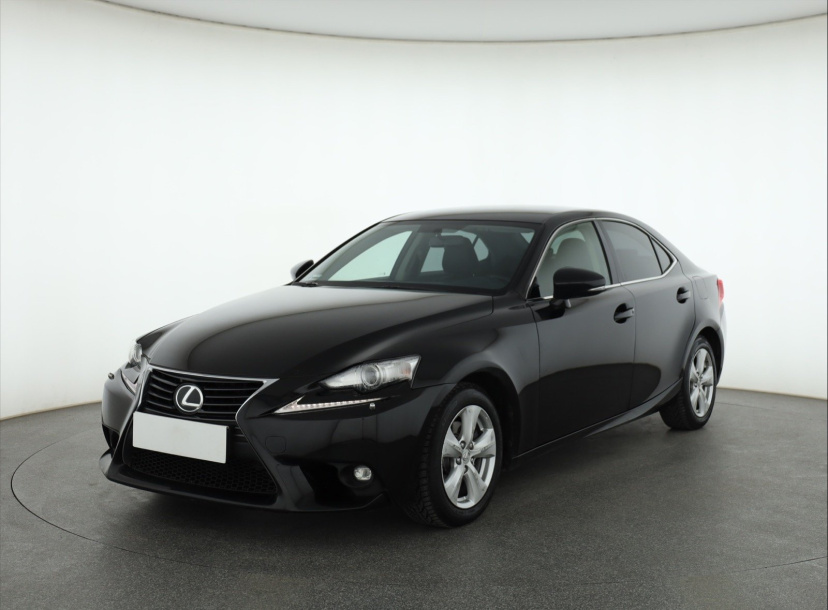 Lexus IS, 2014
