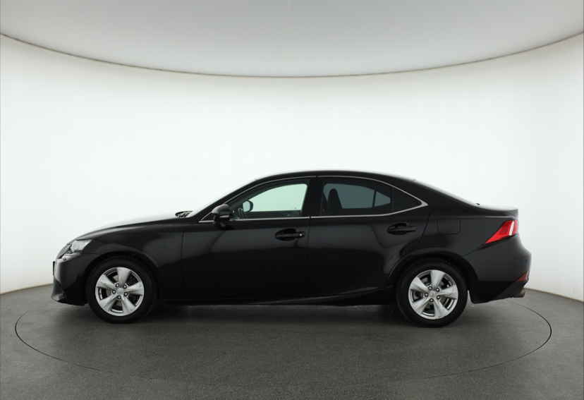 Lexus IS, 2014
