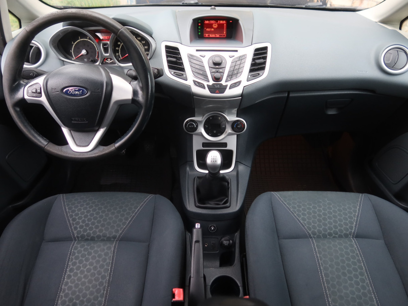 Ford Fiesta, 2010