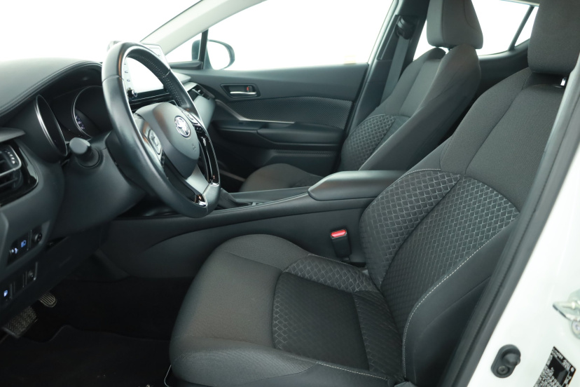Toyota C-HR, 2023
