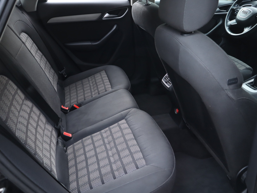 Audi Q3, 2013